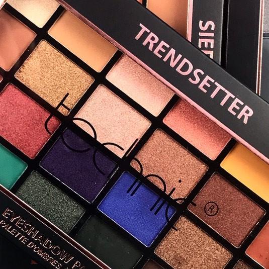 Paleta de farduri TECHNIC 24 Eyeshadows Palette -Trendsetter
