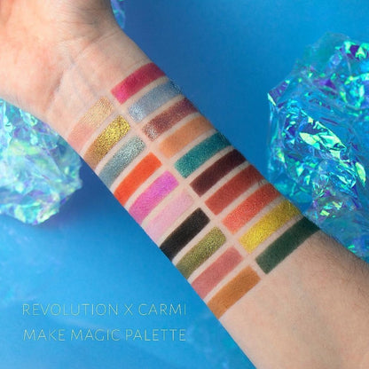 Paleta de farduri Revolution X Carmi Make Magic Palette