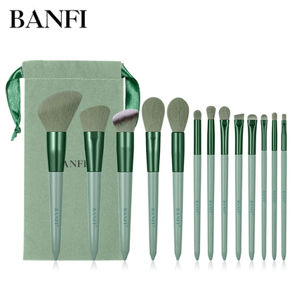 Set 13 pensule profesionale Banfi cu saculet de catifea ( verde )