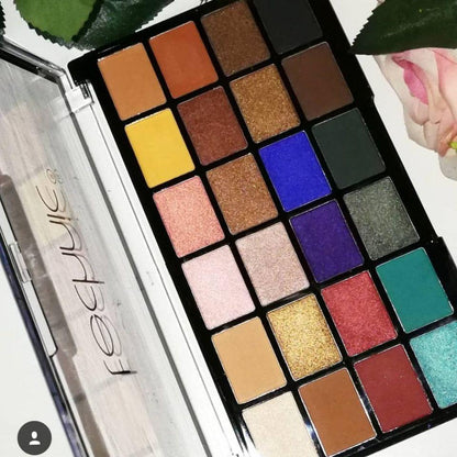 Paleta de farduri TECHNIC 24 Eyeshadows Palette -Trendsetter